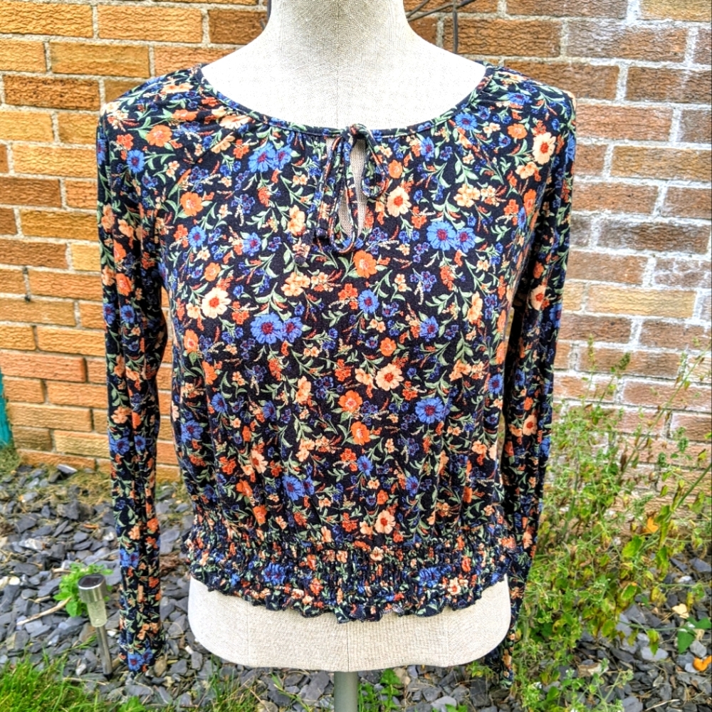 American Eagle Smocked Long Sleeve Top XS